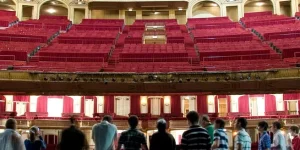 The Chicago Theatre Tour Experience
