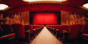 The Chicago Theatre Tour Experience